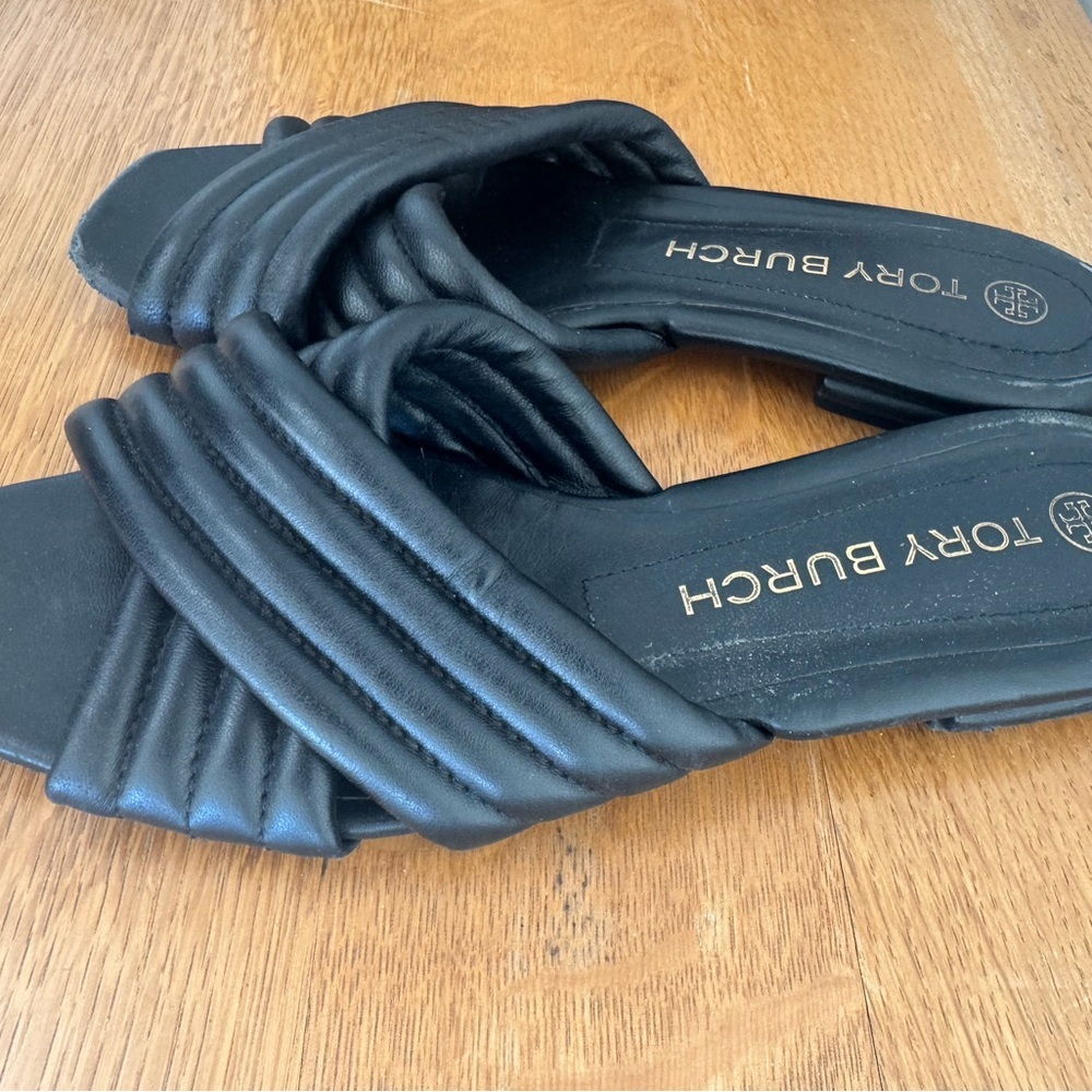 Tory Burch Kira Quilted Perfect Black Criss Cross Sandals Size 8.5 - Picture 3 of 6